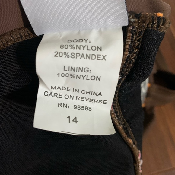 Your best look woman’s one piece swimsuit bathing suit - Picture 8 of 9